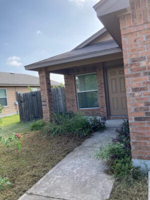 2416 Blue Sky Ln, Lockhart