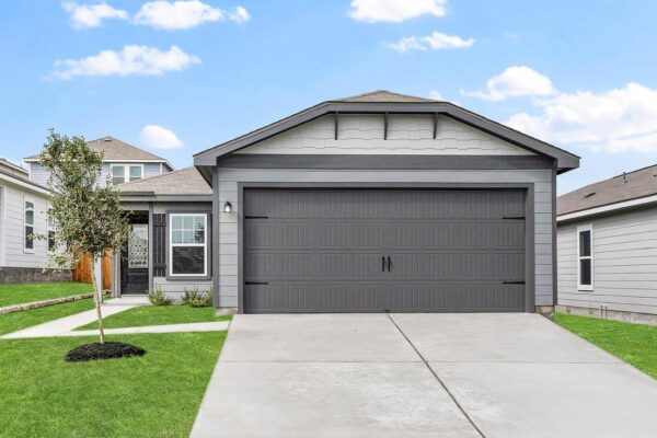 125 Paradise Canyon Dr, Jarrell