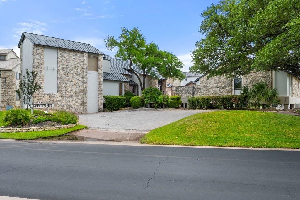 103 Island Dr #1, Horseshoe Bay, TX 78657