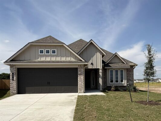276 Gus Loop, Georgetown