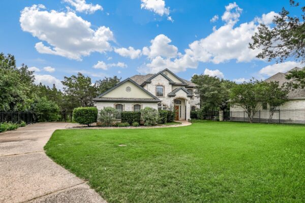 801 Chrissys Cv, Austin