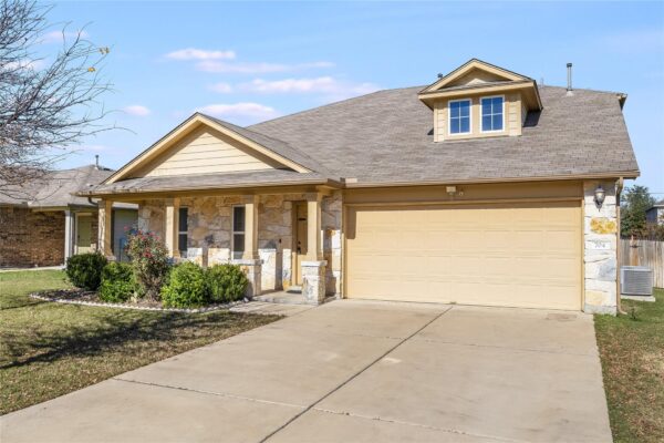 704 Mitchell Dr, Hutto