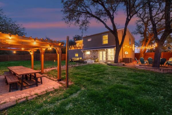 17708 Cherry Ln, Lago Vista