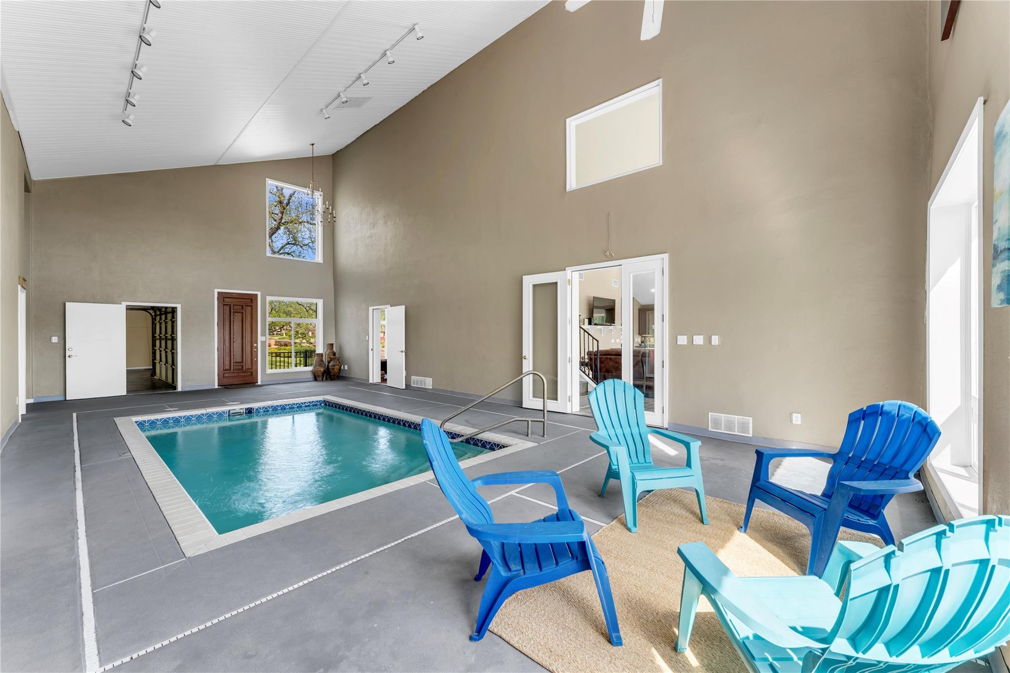 319 Meadowlakes Dr, Marble Falls, TX 78654