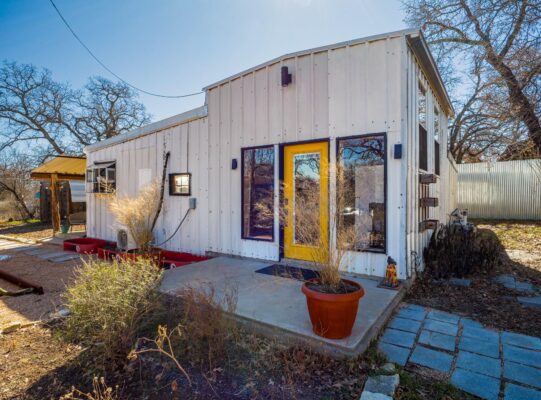128 E Castlewood Dr, Granite Shoals