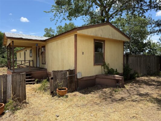 2 Skylark Dr, Martindale