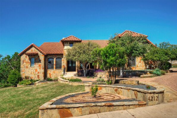 4212 Myrtle Beach Dr, Austin