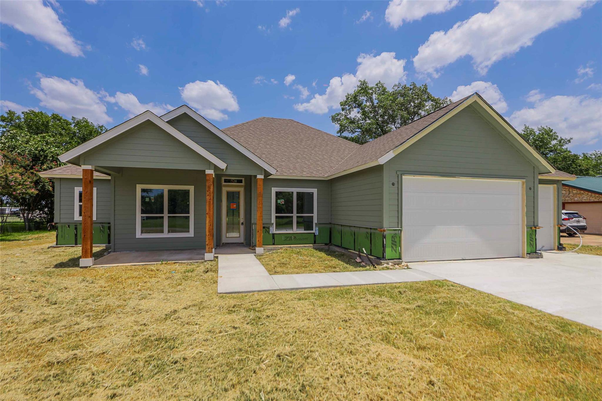 114 Wren St, Highland Haven, TX 78654