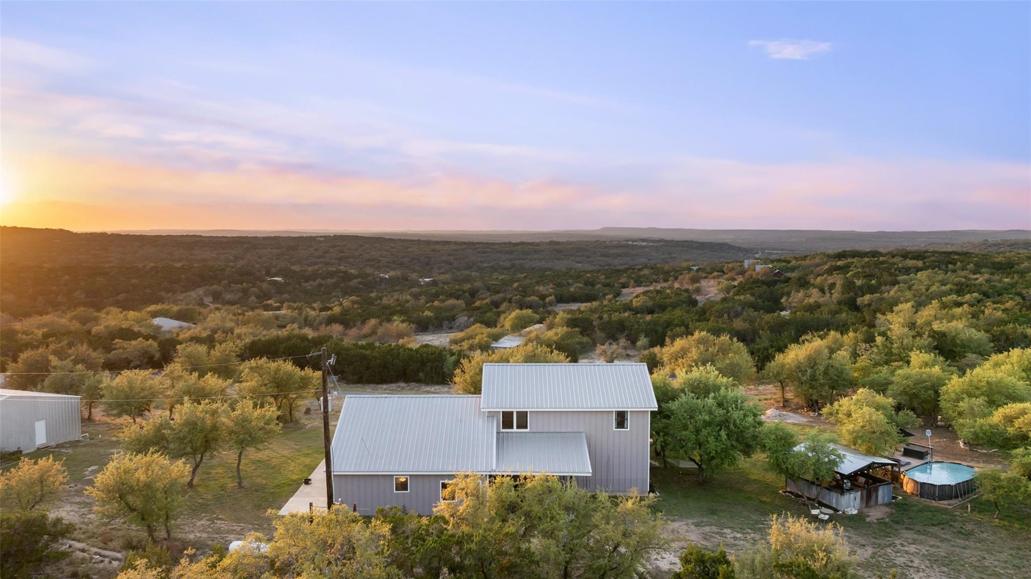 2025 Cripple Creek Stage Rd, Dripping Springs