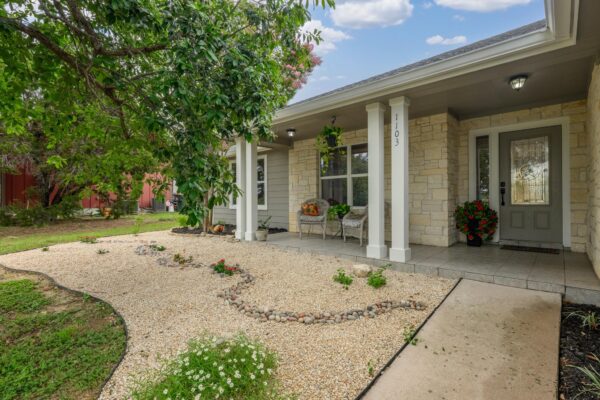 1103 Larkhall Dr, Spicewood
