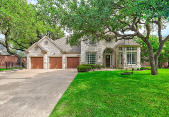 124 Hazeltine Dr, Georgetown