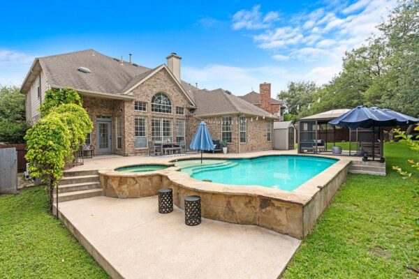 1912 Mulligan Dr, Round Rock