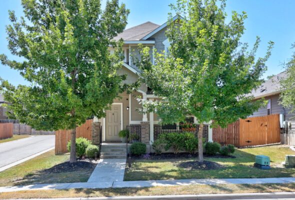 444 S Brook Dr, Leander
