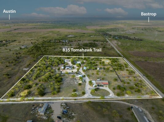 835 Tomahawk Trl, Dale