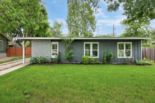 706 W Crestland Dr, Austin