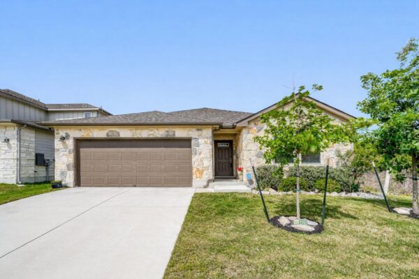 10505 Mager Ln, Hutto