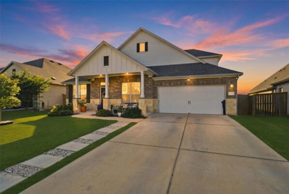 373 Coyote Creek Way, Kyle