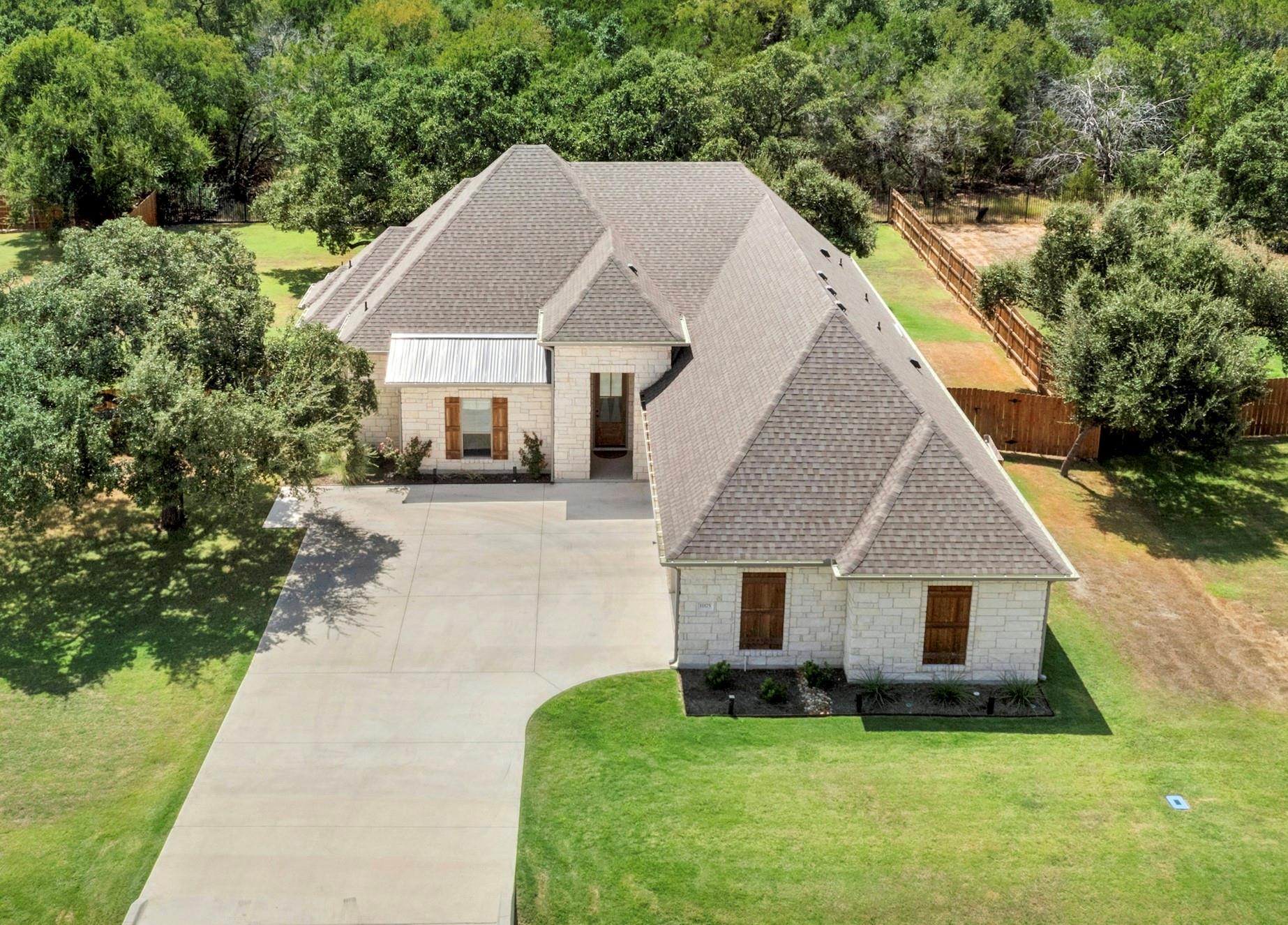 11175 Golden Eagle Ave, Salado, TX 76571