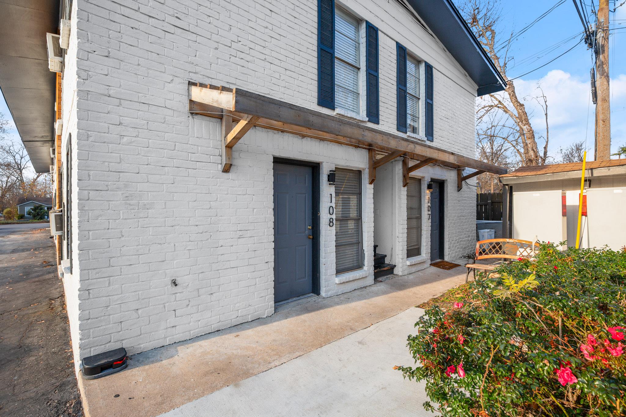 5300 Guadalupe St #108, Austin, TX 78751
