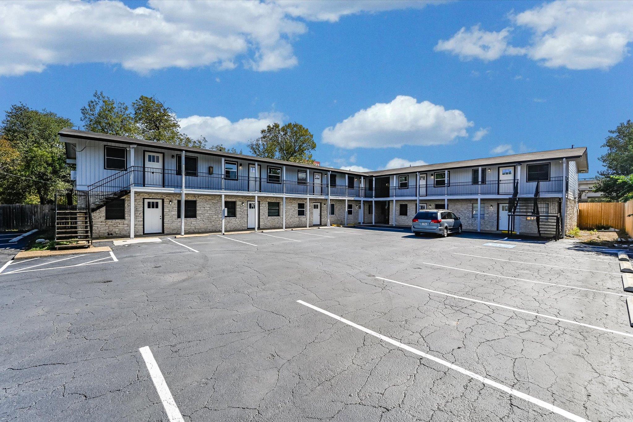 3703 Harmon Ave #103, Austin