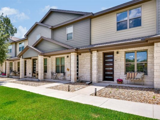 18803 Hogan Cir #16, Lago Vista