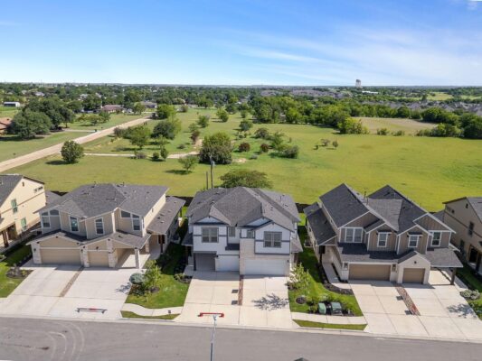 2204A Cornfield Dr, Pflugerville