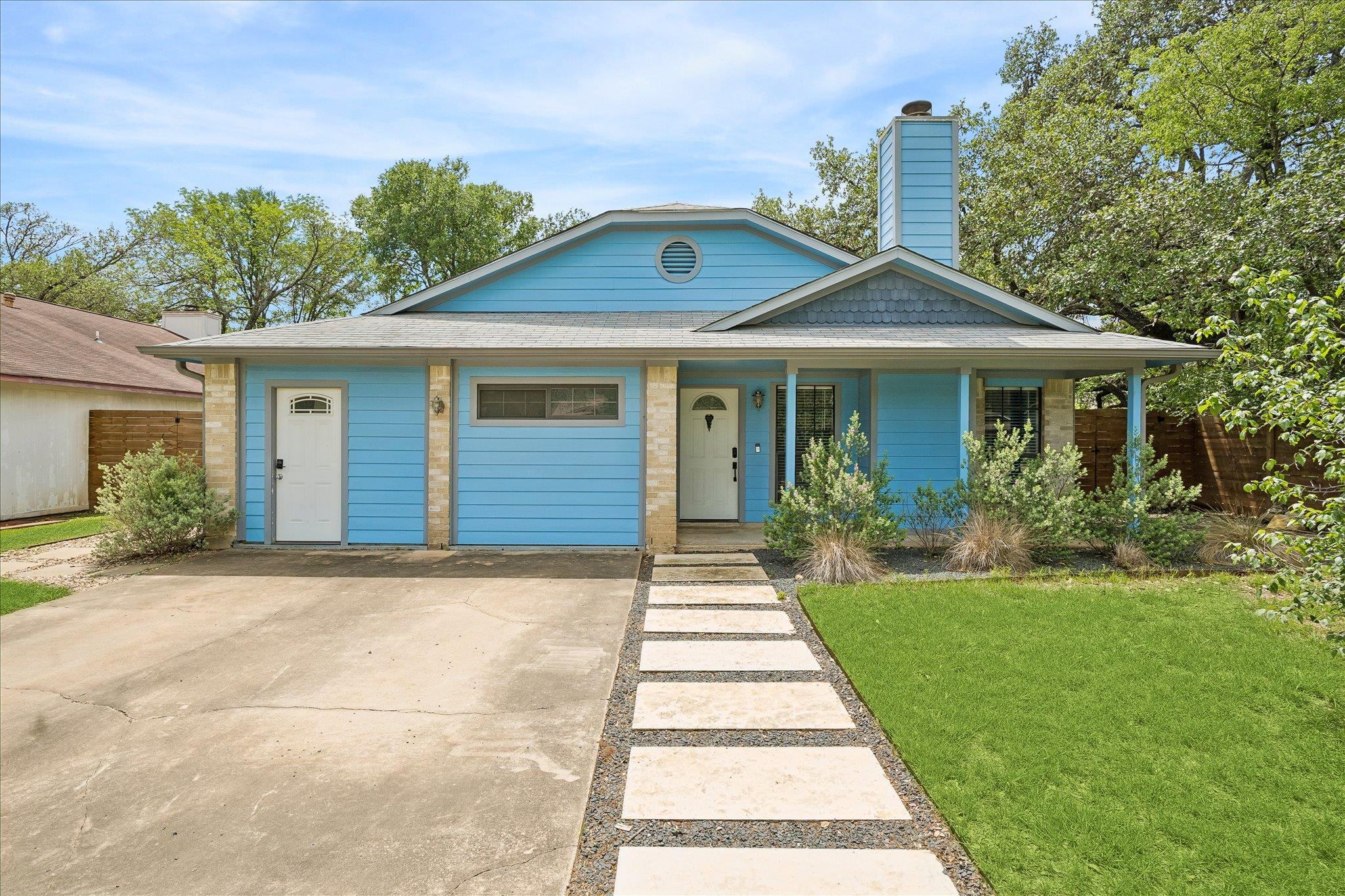 3811 Stonecroft Dr, Austin, TX 78749