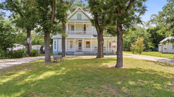 503 Main St, Martindale