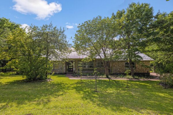 9 Shady Rock Ct, Round Rock