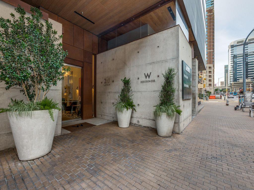 210 Lavaca St #1801, Austin, TX 78701