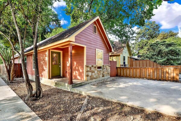301 Armstrong St, San Marcos