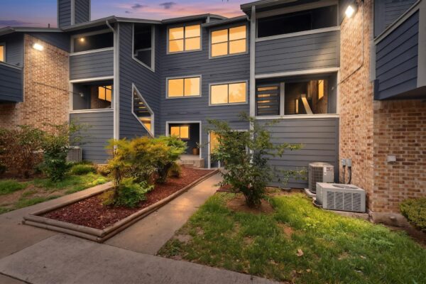 2500 Burleson Rd #506, Austin