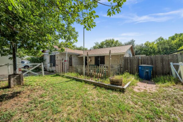 5326 Wellington Dr, Austin