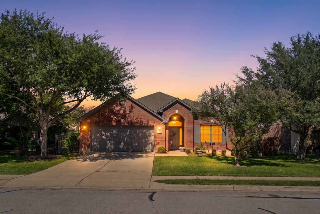 2005 Woodway Dr, Leander, TX 78641