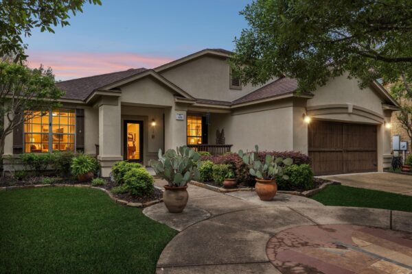 309 Island Oak Dr, Austin