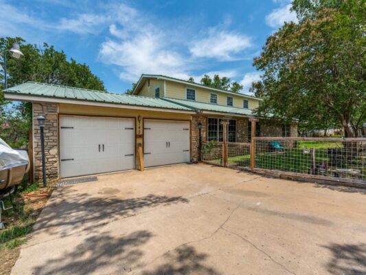 745 Driftwood Ln, Cottonwood Shores