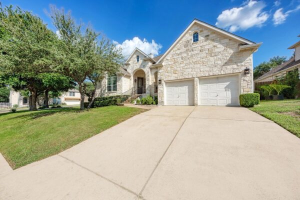 8233 Phantom Canyon Dr, Austin