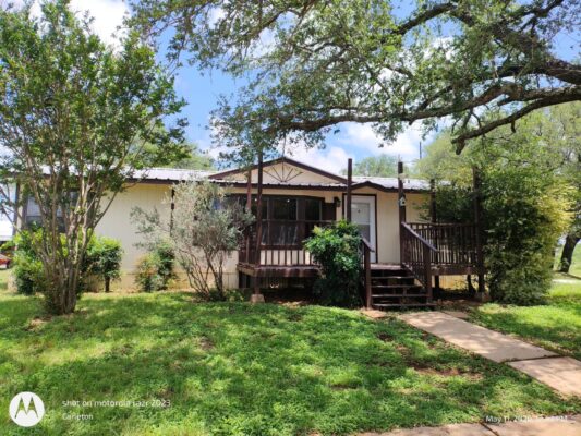 601 East Austin St, Llano