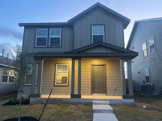 164 Sormonne Loop, Kyle