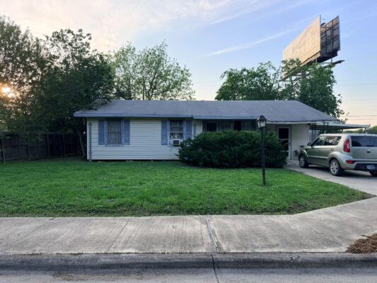 512 Patricia Dr, San Marcos