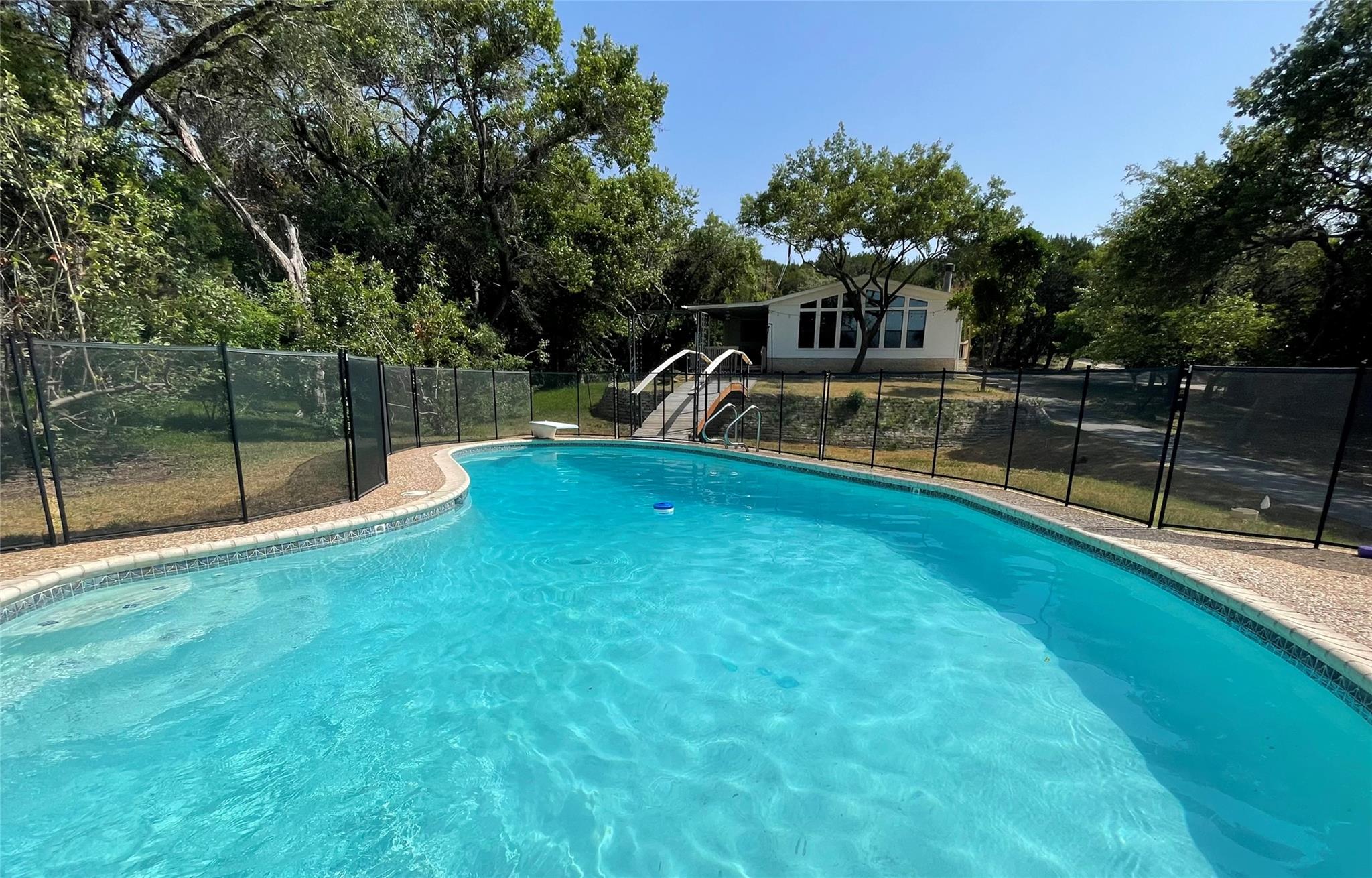 17307 E Darleen Dr, Leander