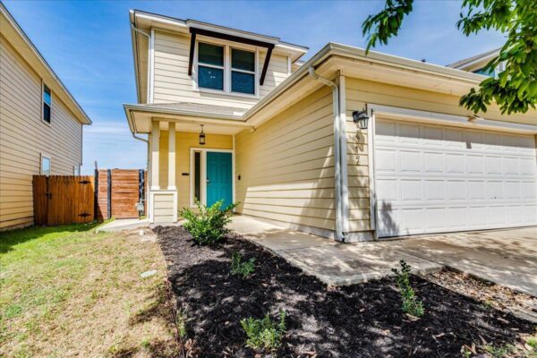 312 Triumph Rd, Buda