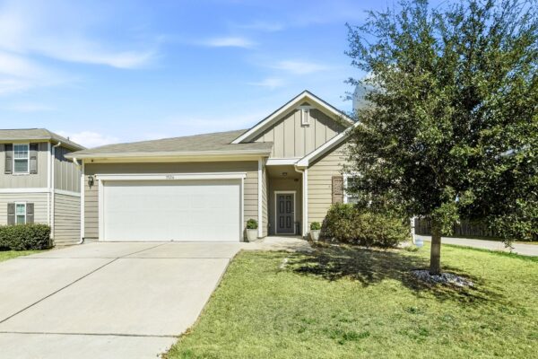 19216 Nathan Scott Way, Manor