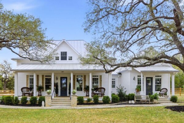 225 Cosmos Ln, Driftwood
