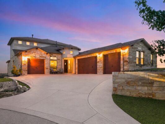1501 Chalk Bluff Ct, Leander