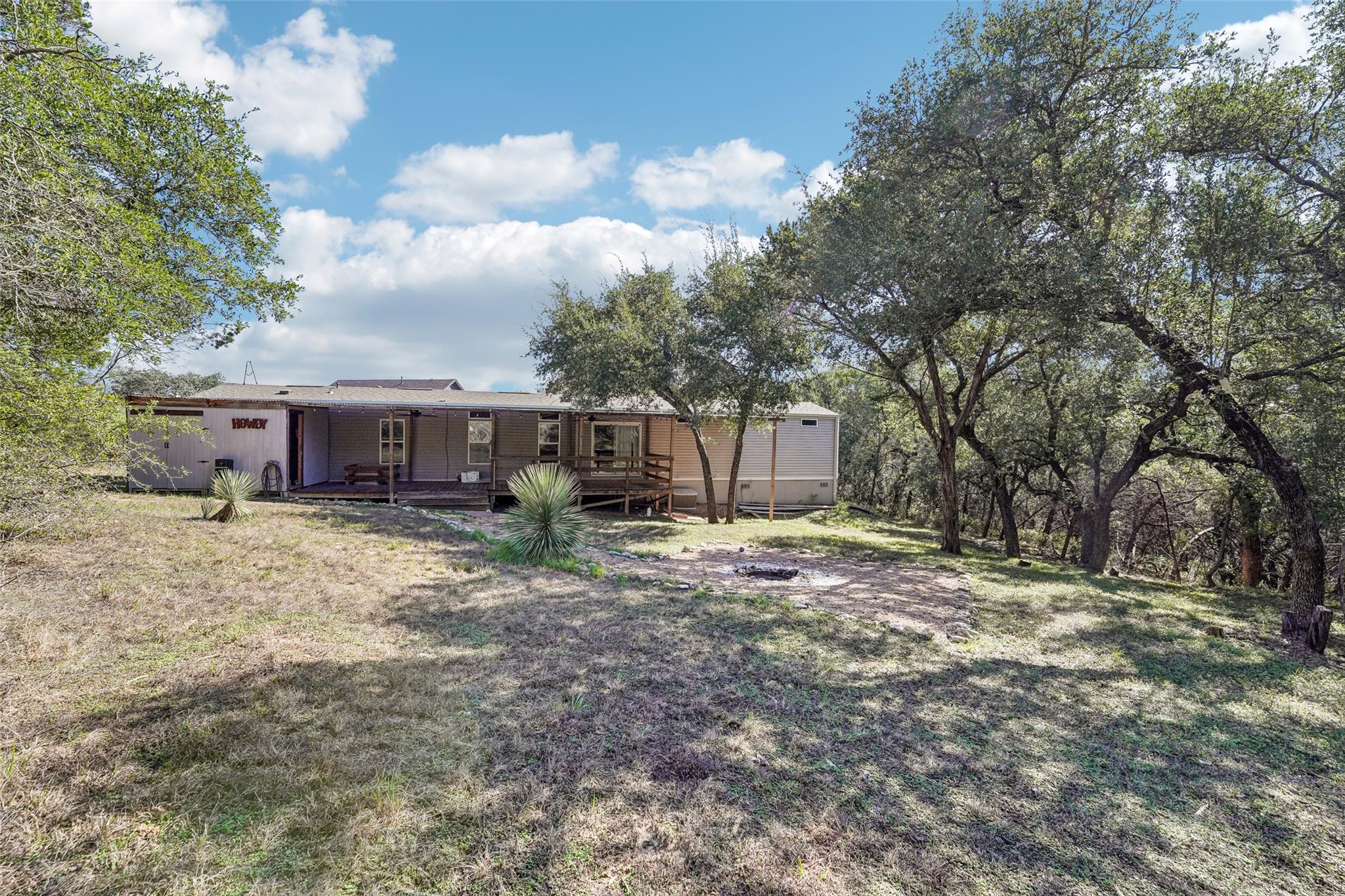 147 Terrace Dr, Spicewood, TX 78669