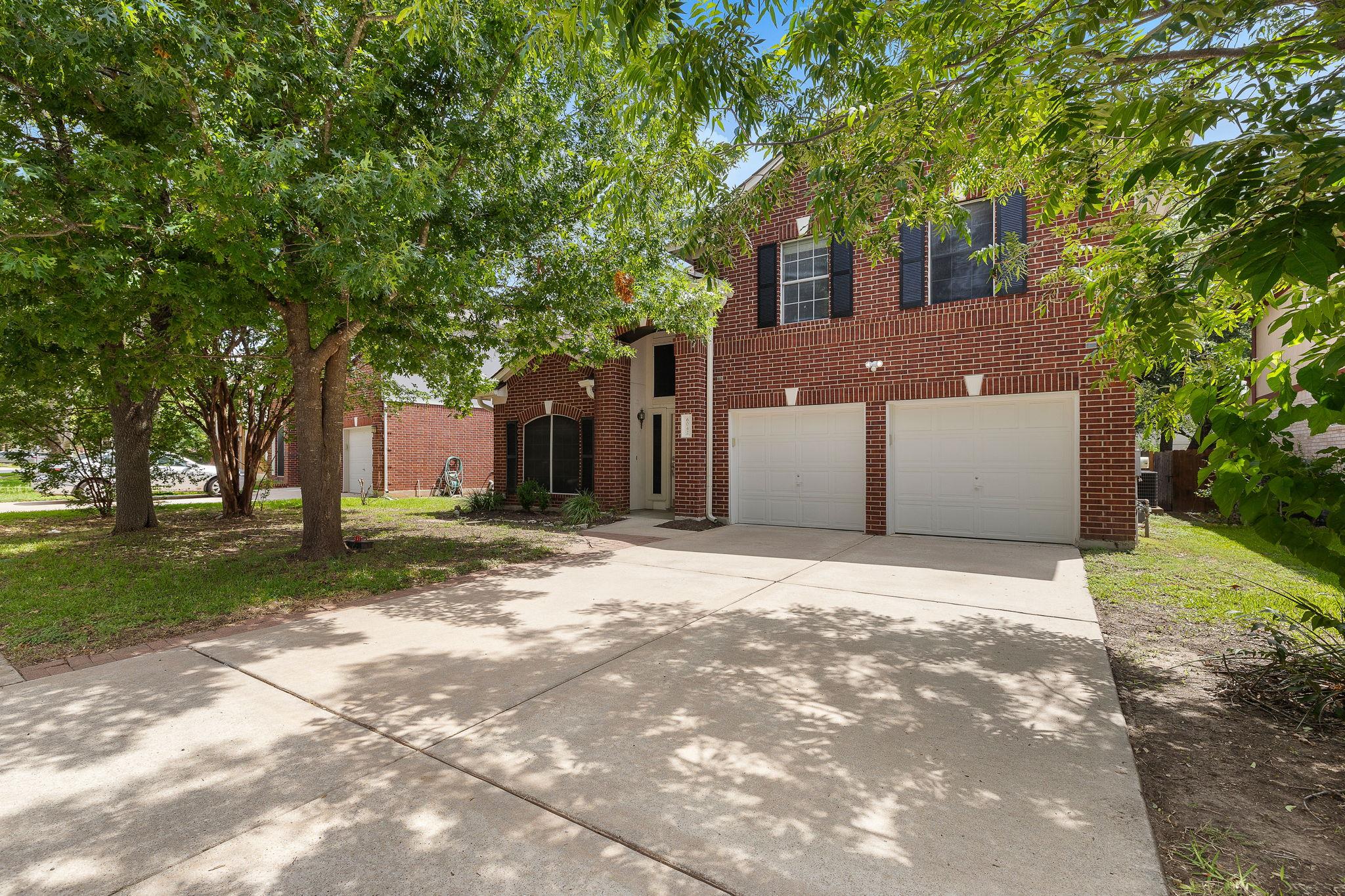 6042 Almelo Dr, Round Rock, TX 78681