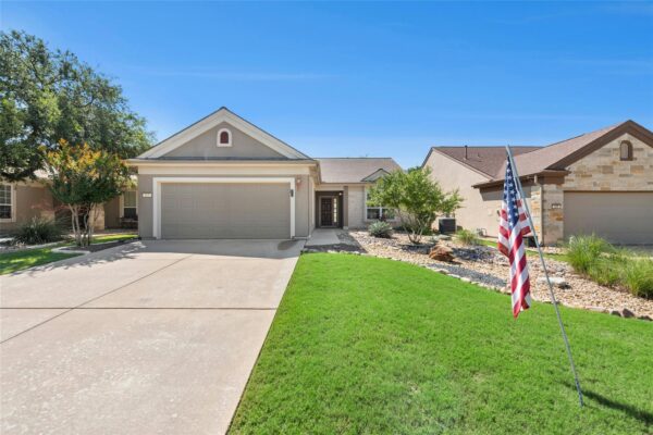 327 Yukon Ter, Georgetown