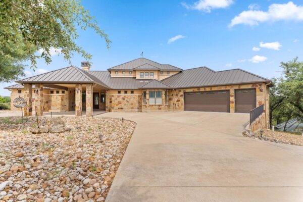 128 Carol Cv, Spicewood