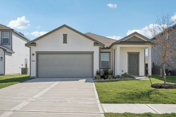 602 Sunlight Lake Blvd, Hutto